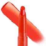 CHI-CHI-Lippie-Stix-Macro