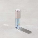 FB_HOL22_T2PRODUCT_CONCRETE_GLOSS_BOMB_ICE_INSTANT_COOLING_LIP_LUMINIZER_CLOSED_1200x1500_e4978753-3cb9-4f55-8b8a-9deec67f9fc5