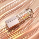 FB_SMR23_T2PRODUCT_EDITORIAL_GLOSSBOMB_HEAT_GLASS-SLIPPER_HERO_1200X1500_72DPI