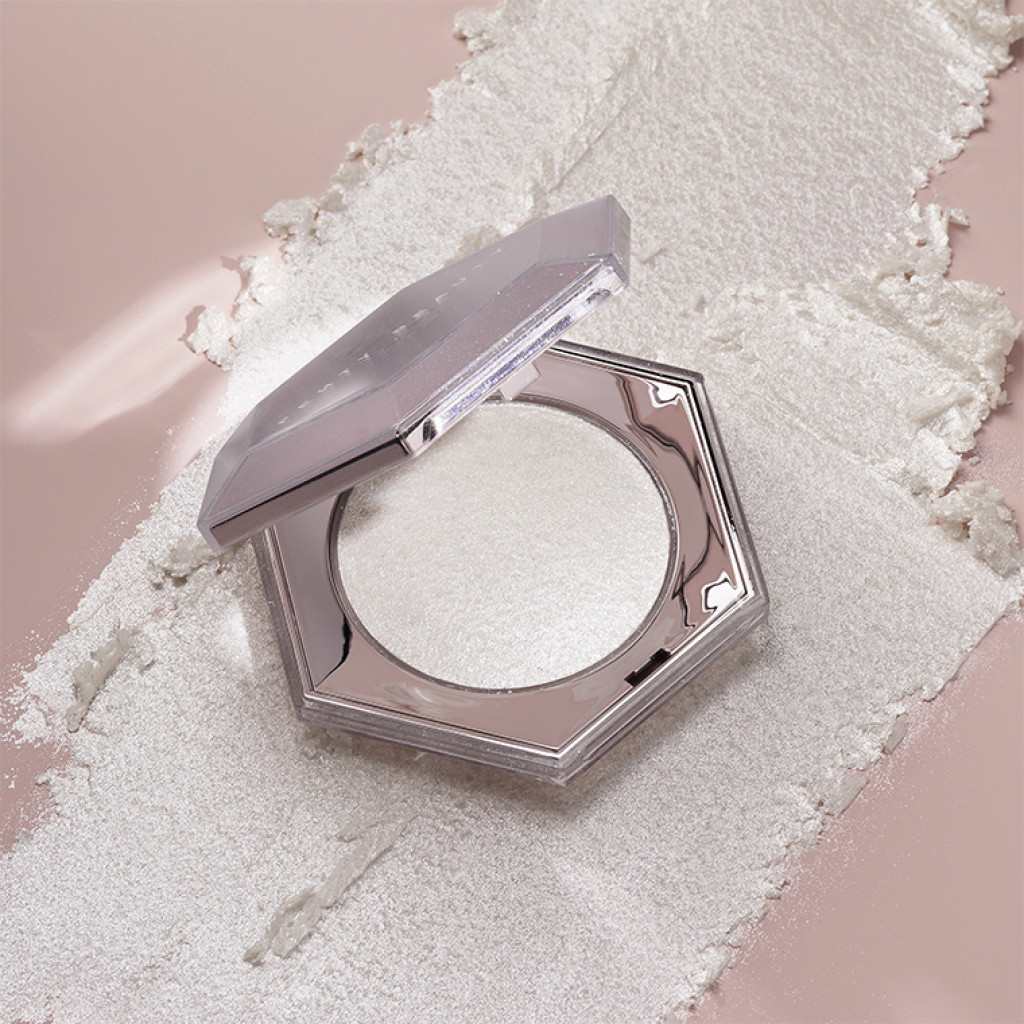 Fenty Beauty Fenty Glow All Over Diamond Veil – Diamond Bomb – 2.8g