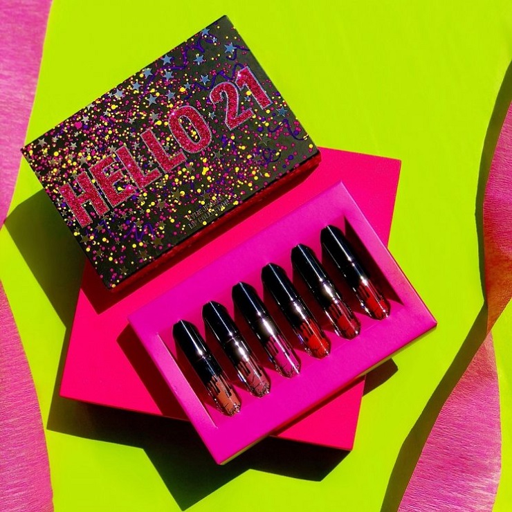 KYLIE  Matte Lip Kits – 0.65g, Victoria