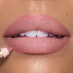 pillowtalk25_em_OC_0225_Miriam_PT_Original_Lip_Cheat_Outline___2000
