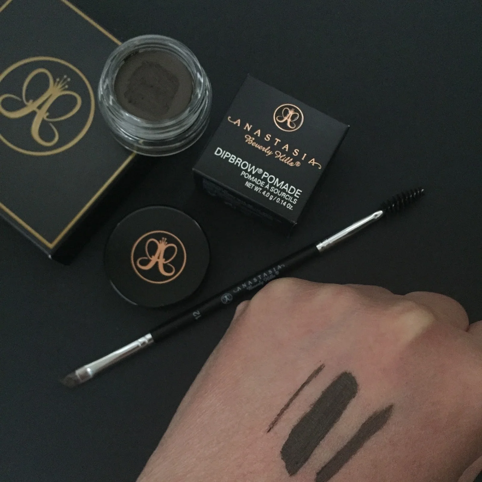 Anastasia Beverly Hills Dip brow Pomade - Ebony - 4g - Image 3