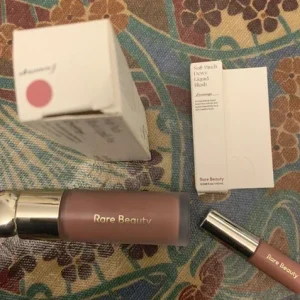 Rare Beauty Dewy Liquid Blush - Resilience - 7.5ml