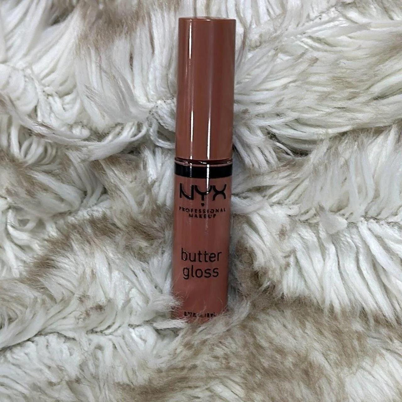 NYX Butter Gloss Creamy Lip Gloss - Madeleine - 8ml - Image 2