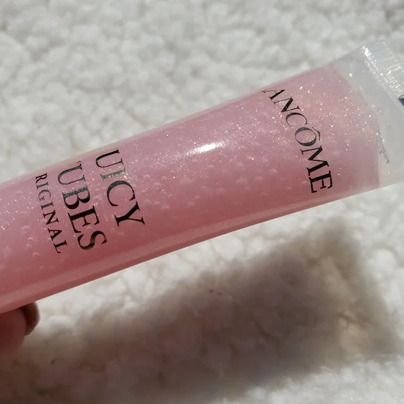 Lancome Juicy Tubes Lip Gloss Ultra-Shiny & Hydrating - 05 Marshmallow Electro - 10ml - Image 5