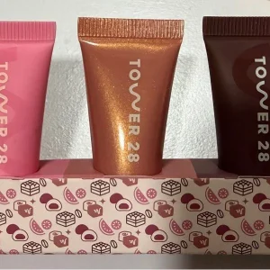 Tower 28 LipSoftie Lip Treatment - Tiramisu - 5g