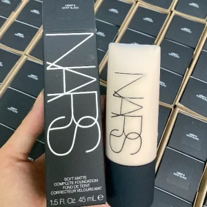 Nars Soft Matte Complete Foundation - Mont Blanc - 45ml