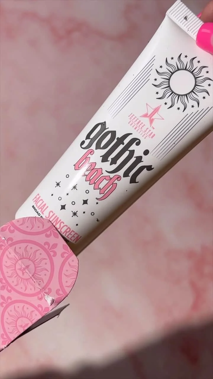 Jeffree Who?- Shake well Before use-5.6ml - Image 3