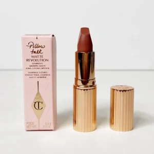 Charlotte Tilbury Matte Revolution Lipstick - Pillow Talk - 1.5g