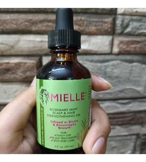 Mielle Organics Rosemary Mint Scalp & Hair Strengthening Oil - 59ml - Image 2