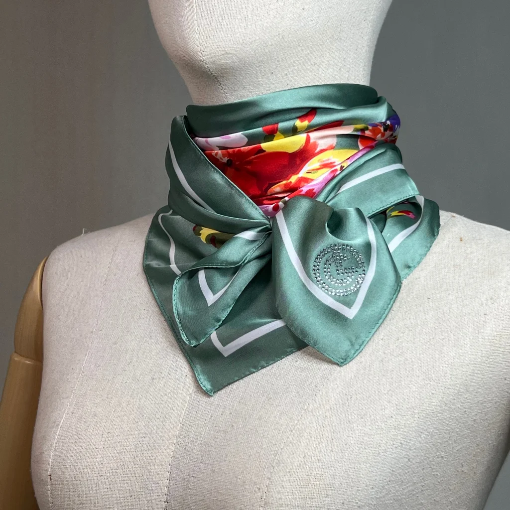 KVD Scarf - Image 3