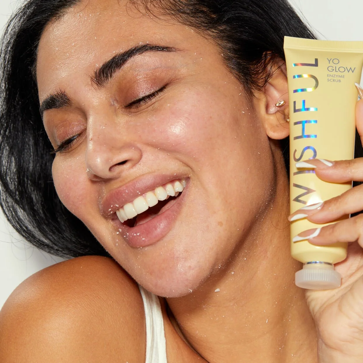 HudaBeauty Yo Glow AHA & BHA Facial Enzyme Scrub - Sample - Image 4