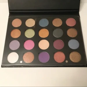 OFRA Pressed Powder - Hot Cocoa - Full Size