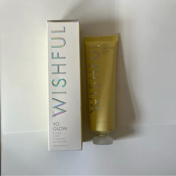 HudaBeauty Yo Glow AHA & BHA Facial Enzyme Scrub - Sample - Image 5