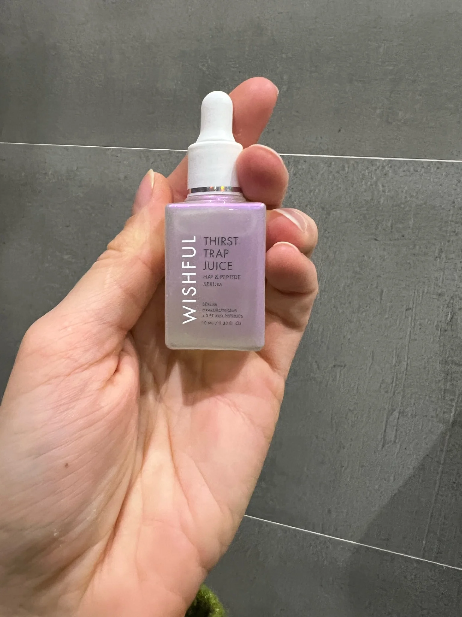 HudaBeauty Wishful Thirst Trap Juice HA3 Peptide Serum - 10ml - Image 3