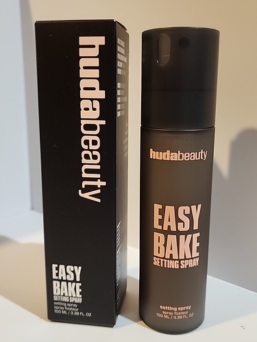Huda Beauty Easy Bake Setting Spray With 16 Hour Wear -100ml
