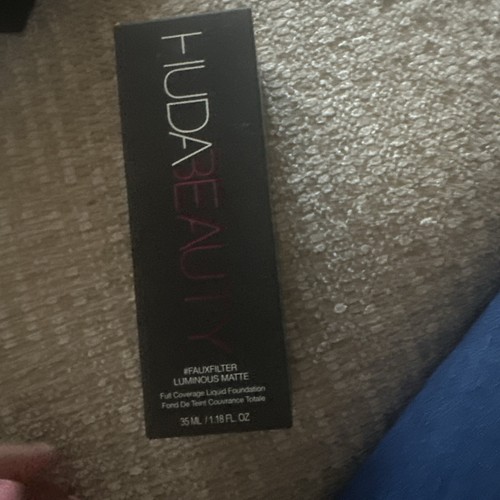HUDA BEAUTY Fauxfilter LUMINOUS Matte Foundation-Butter Pecan 330N-15ml